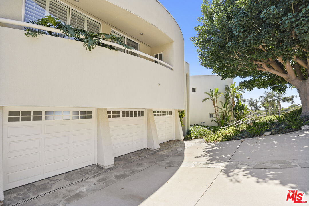 32215 Pacific Coast Hwy