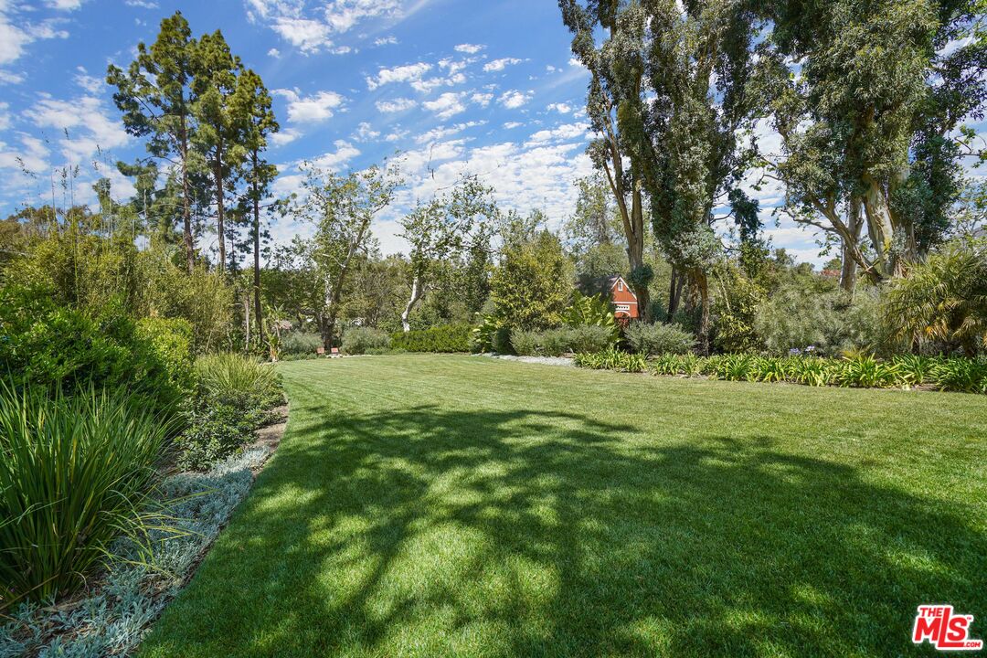 6254 Busch Dr