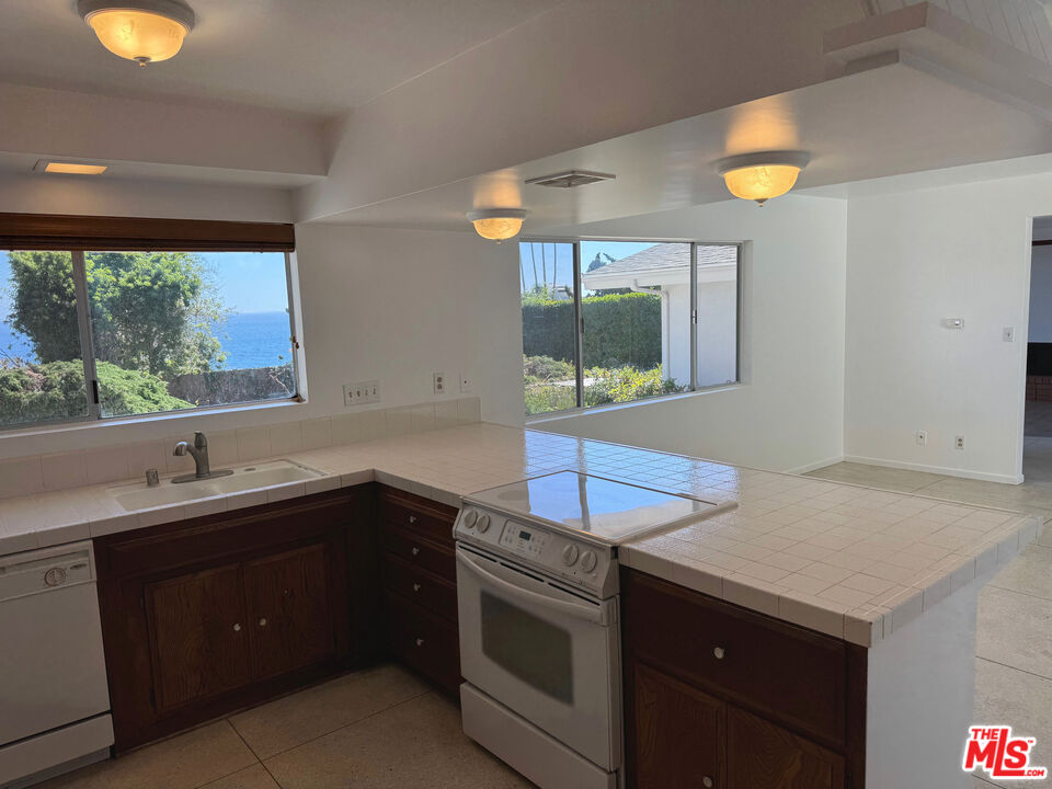 31617 Broad Beach Rd