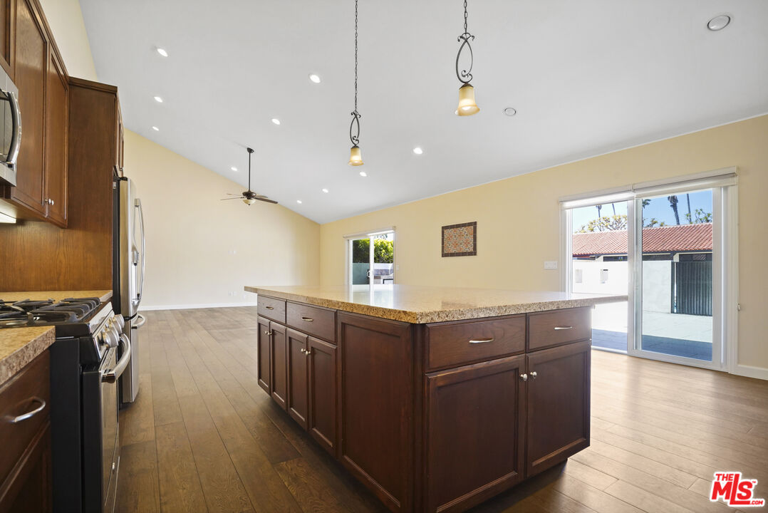 29500 Heathercliff Rd. Unit: A