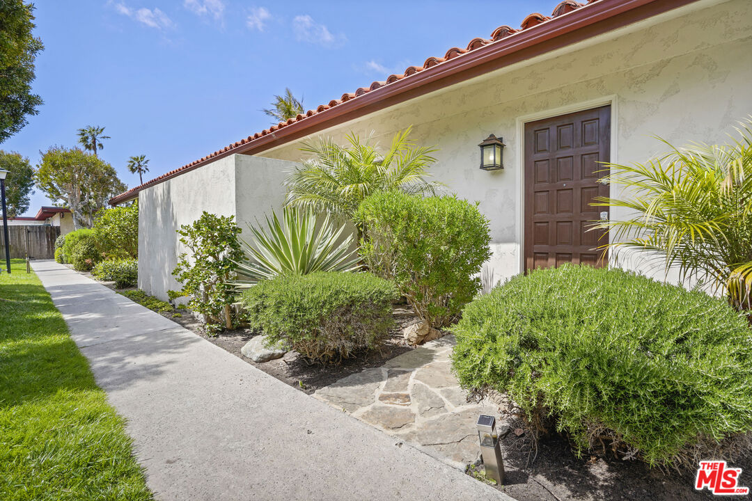 29500 Heathercliff Rd. Unit: A