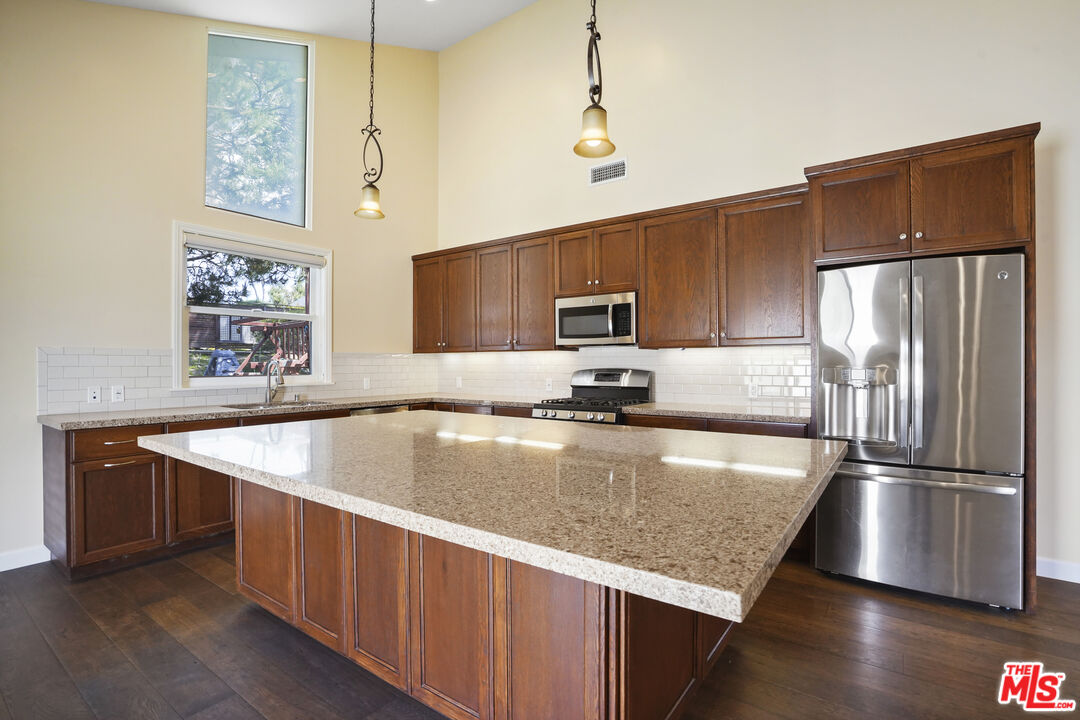 29500 Heathercliff Rd. Unit: A