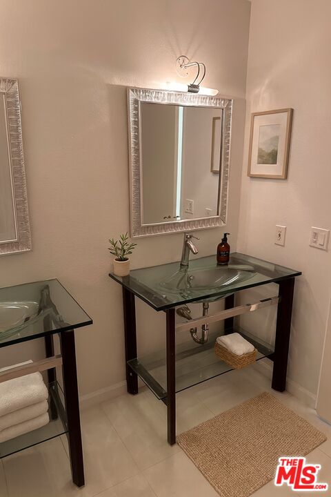 4722 Park Granada Unit: 206