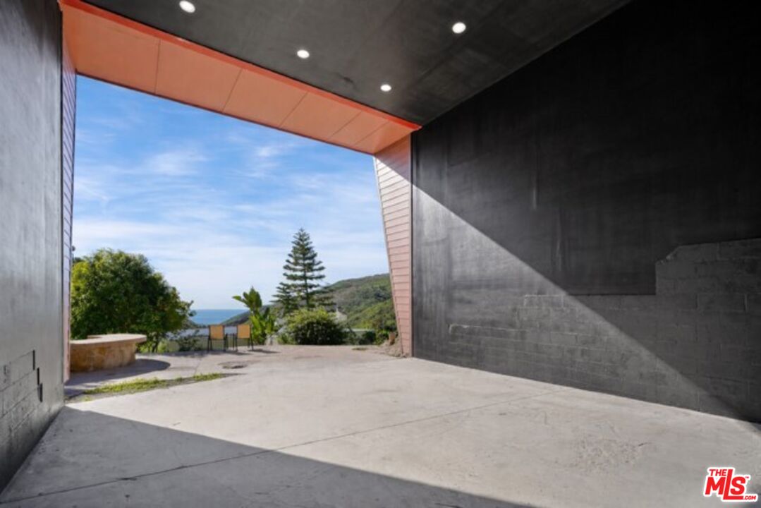 4063 Latigo Canyon Rd