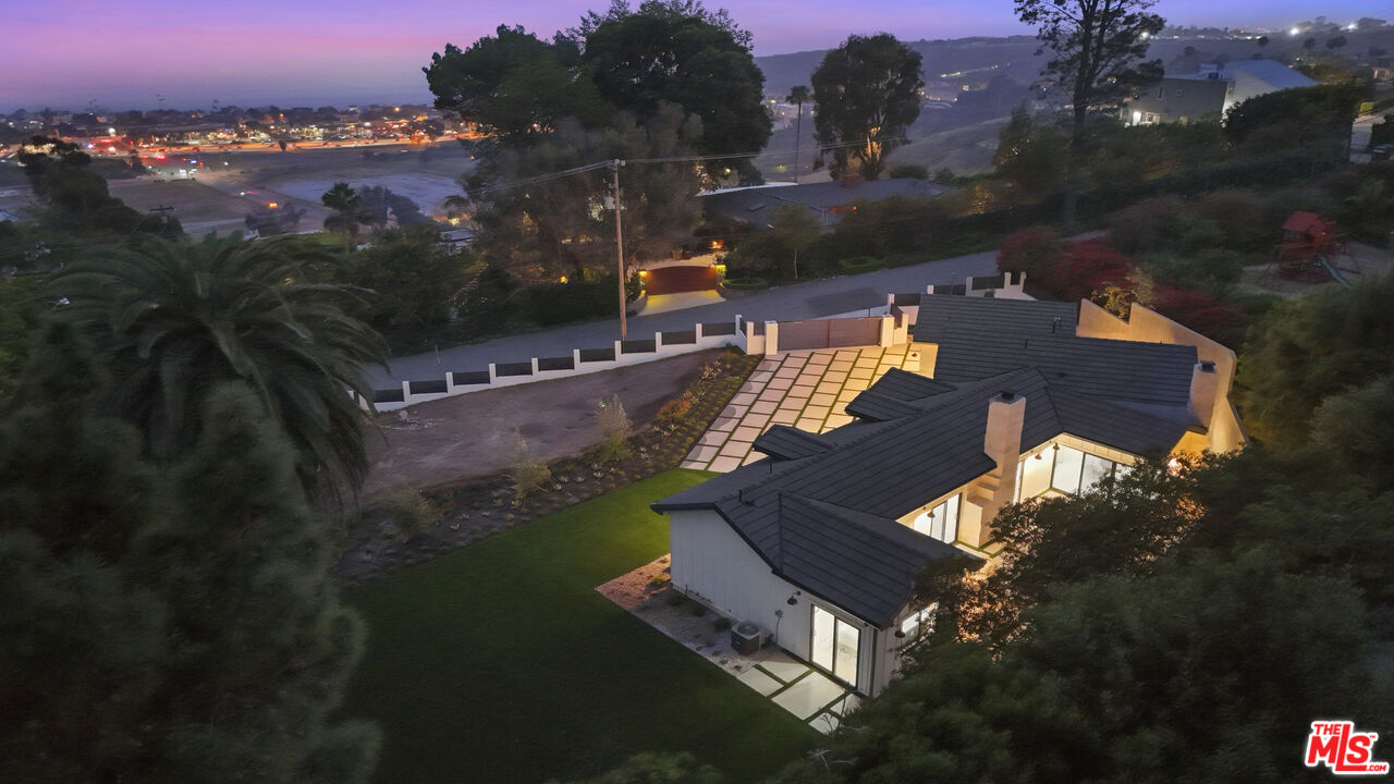 23813 Harbor Vista Dr