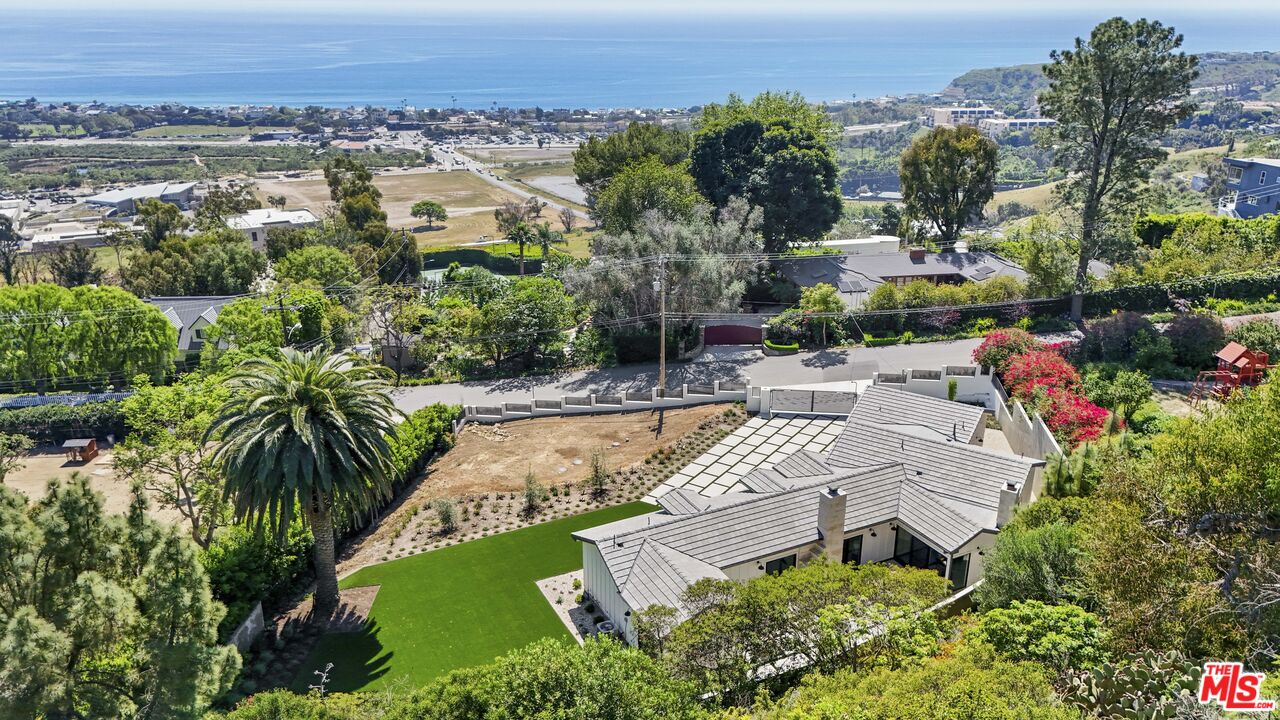 23813 Harbor Vista Dr