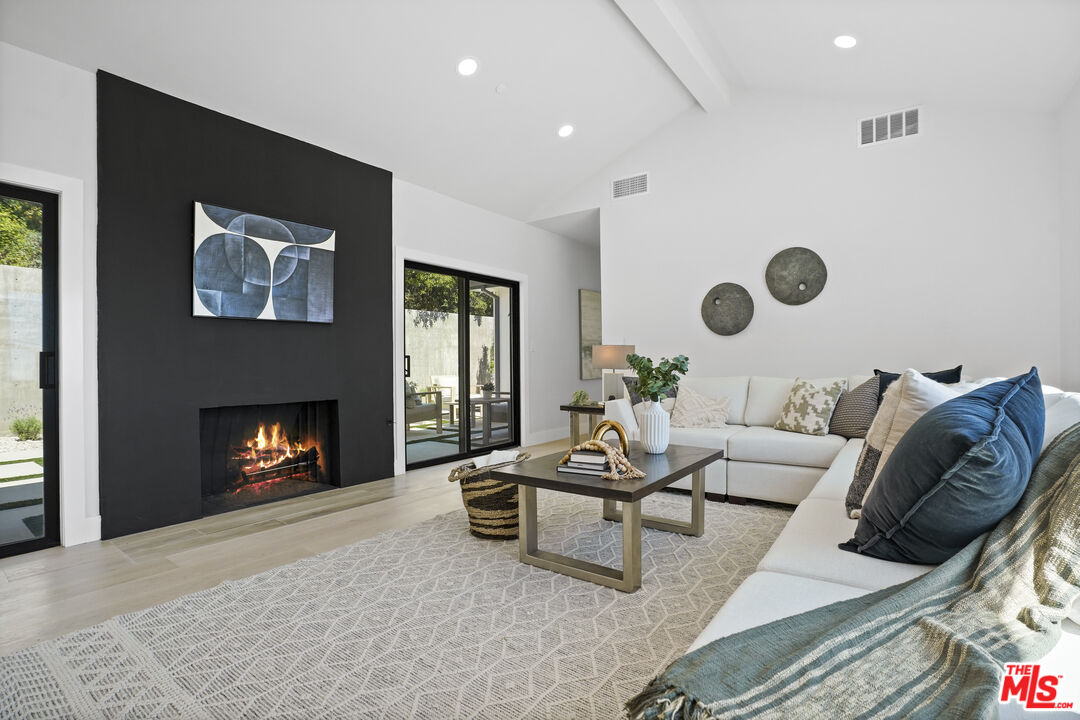 23813 Harbor Vista Dr