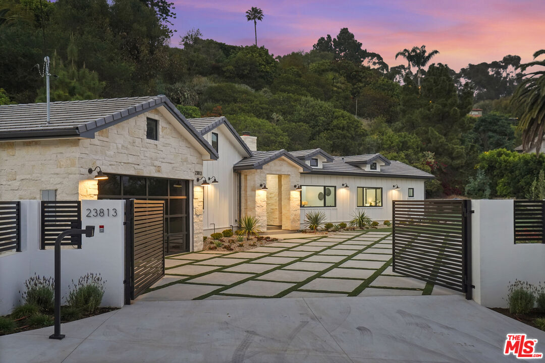 23813 Harbor Vista Dr