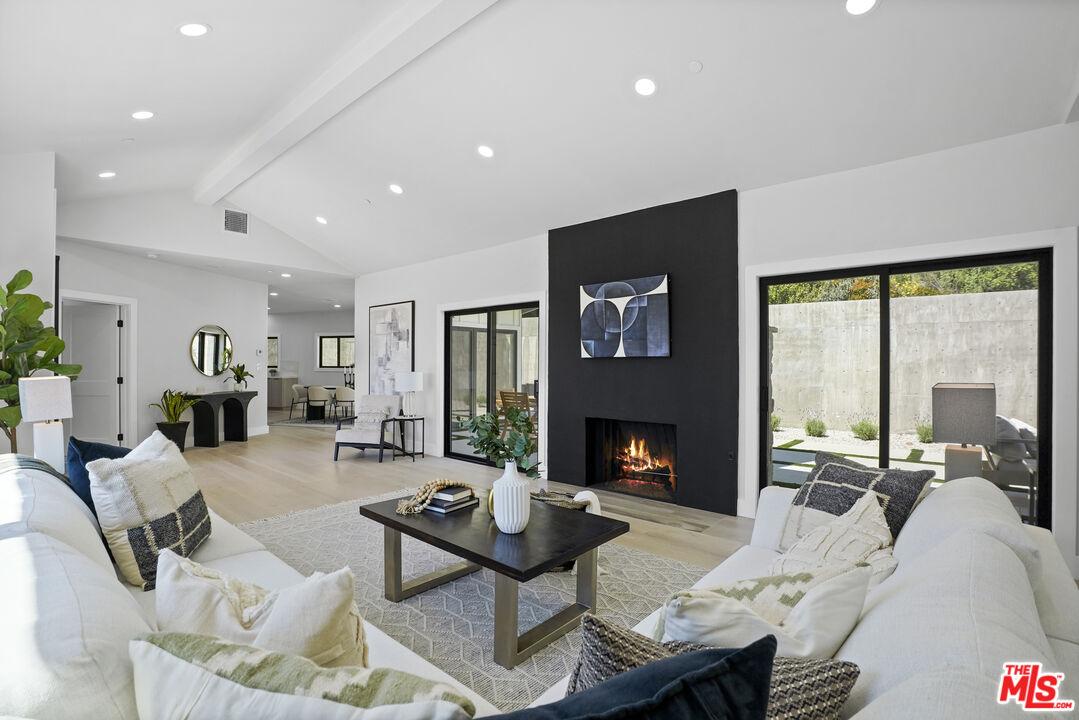 23813 Harbor Vista Dr