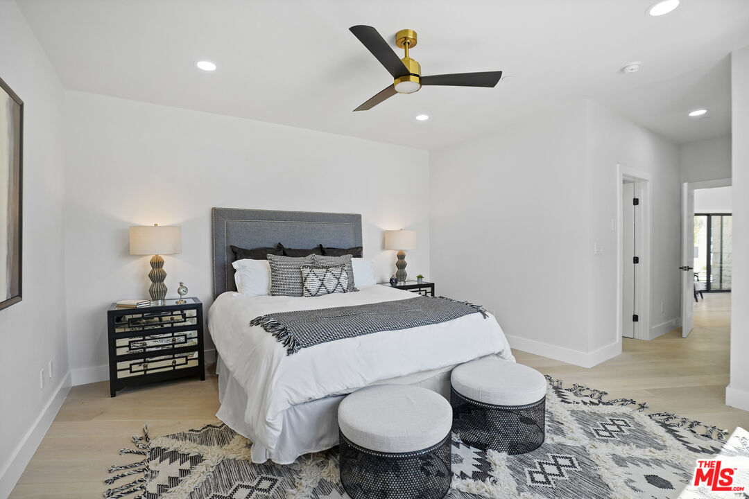 23813 Harbor Vista Dr