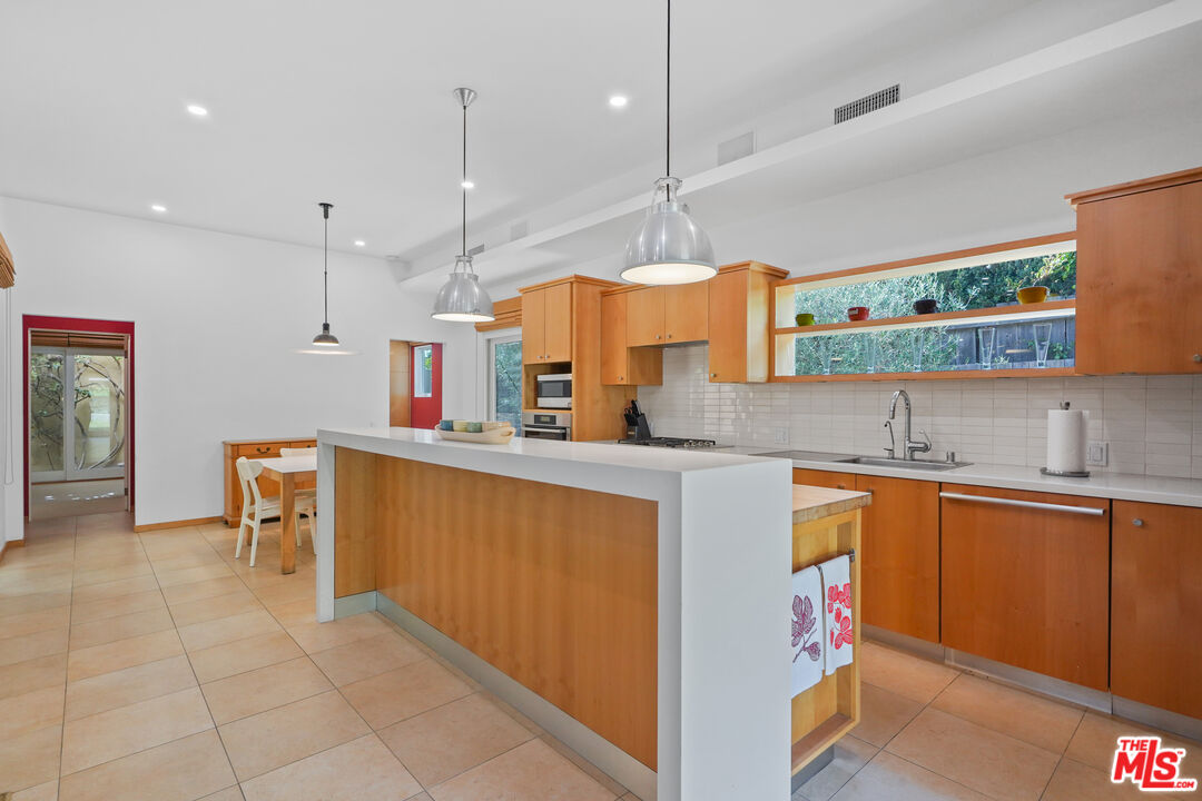 31777 Broad Beach Rd