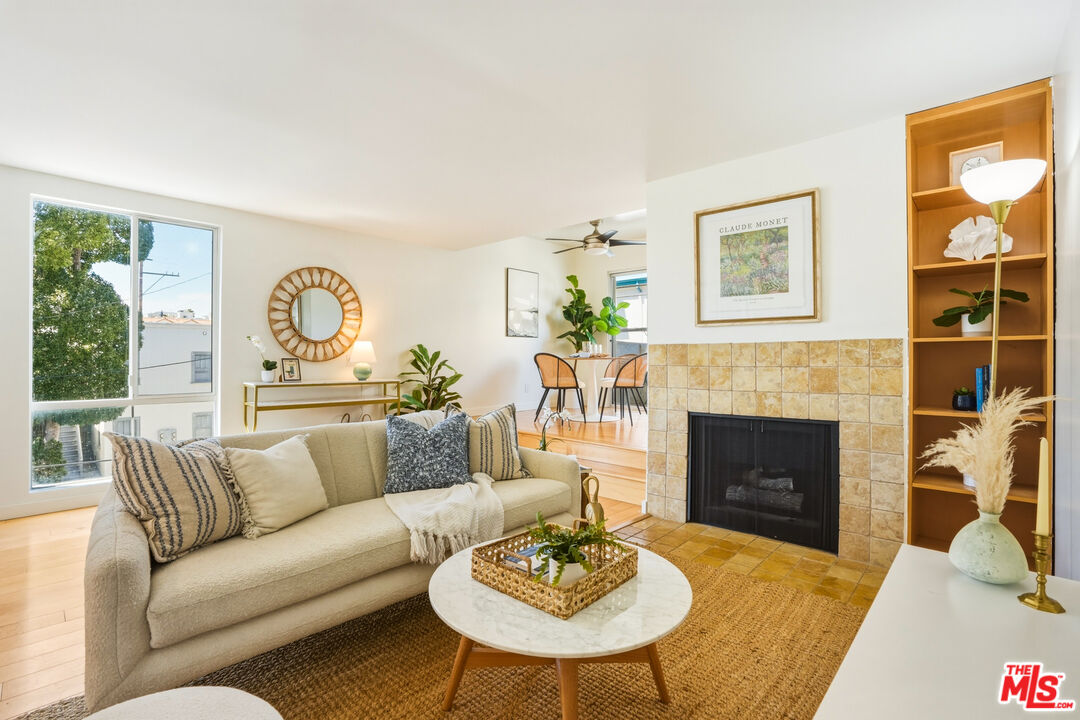 917 2nd St Unit: 205