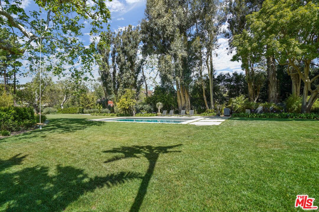 6254 Busch Dr