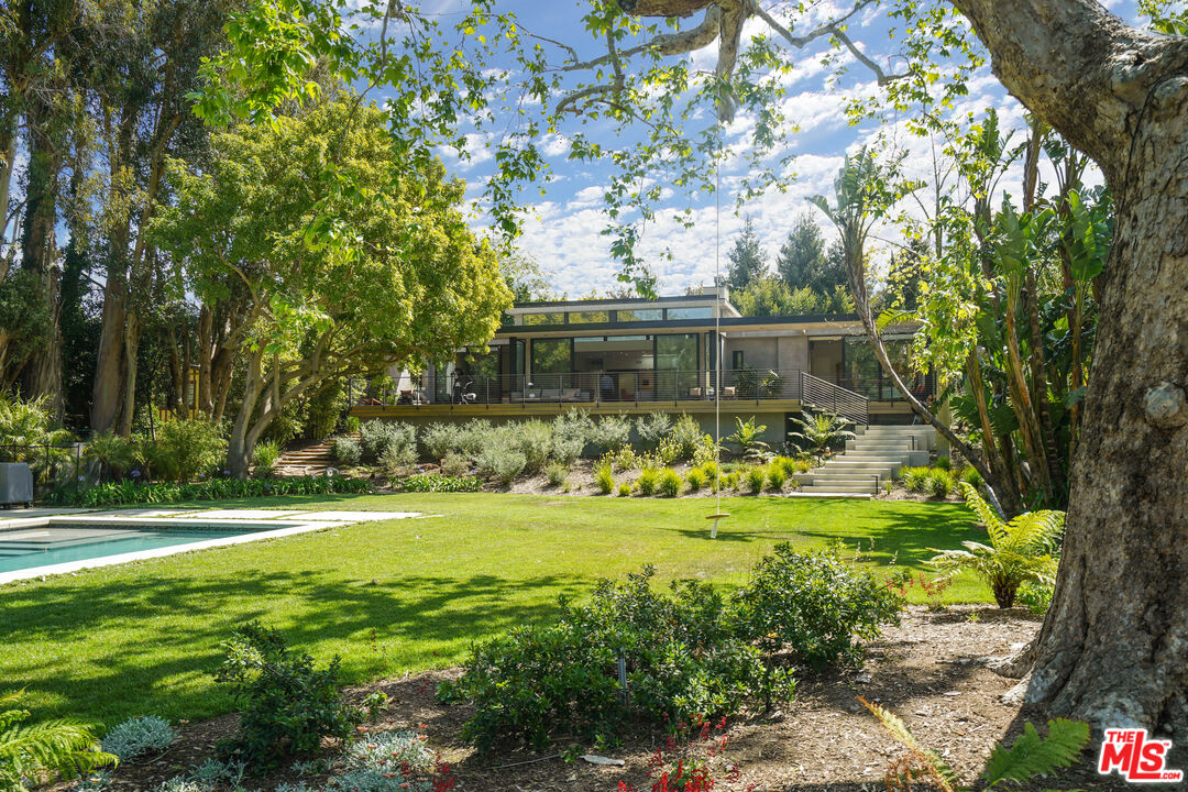 6254 Busch Dr