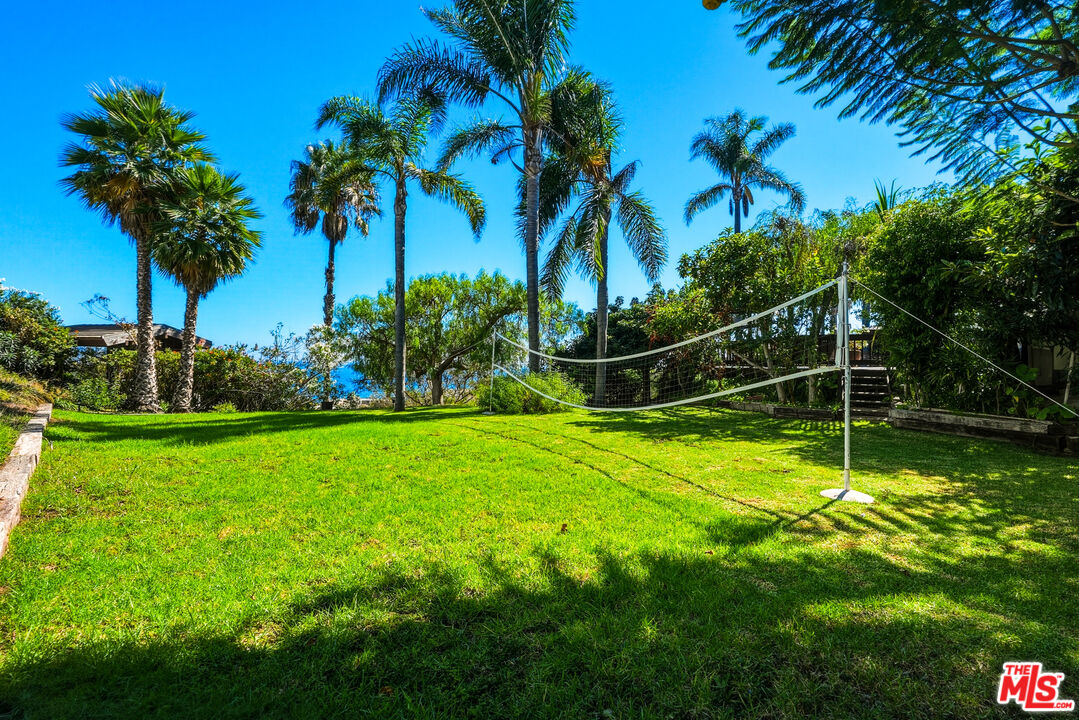3400 Coast View Dr