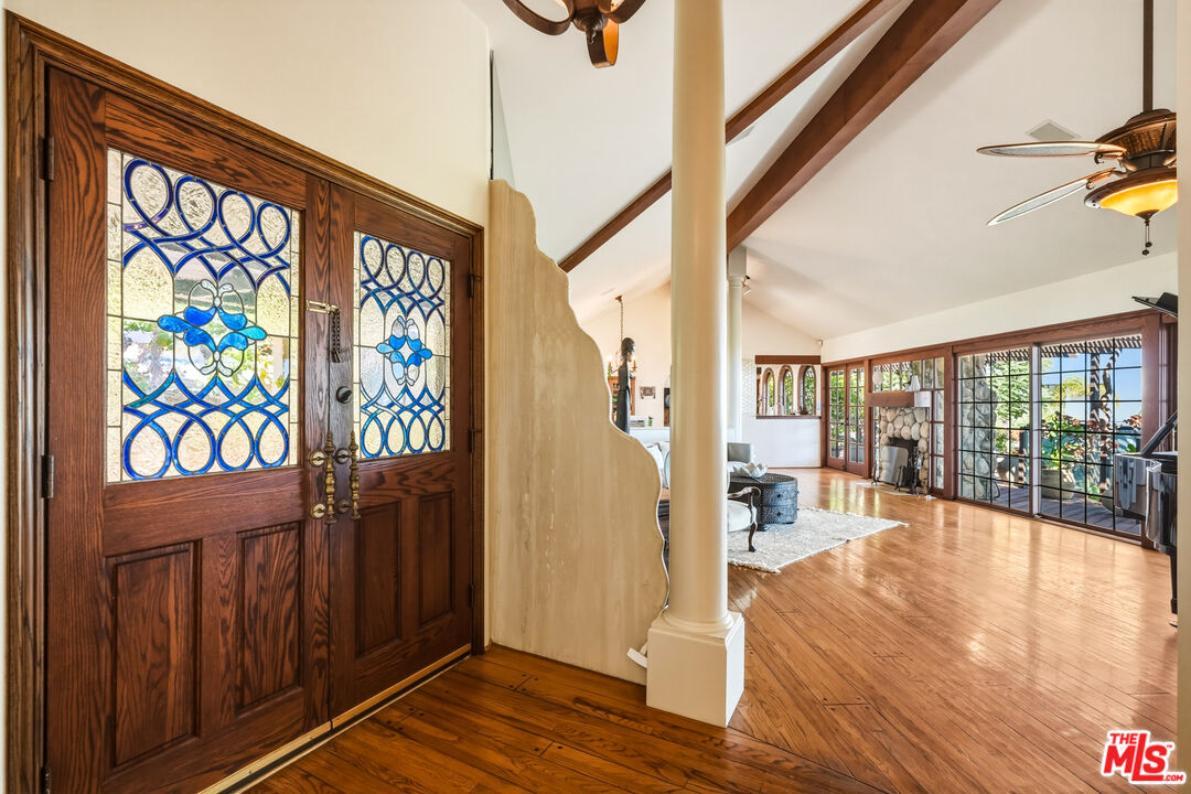 3400 Coast View Dr