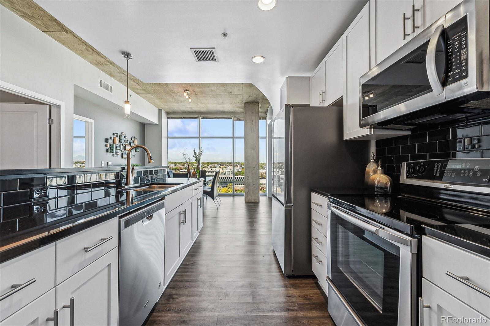 1700 Bassett Street Unit: 1413