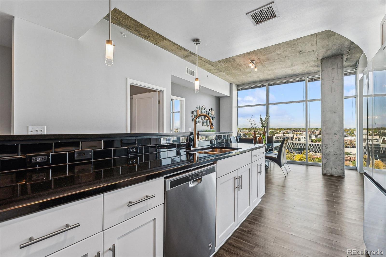 1700 Bassett Street Unit: 1413