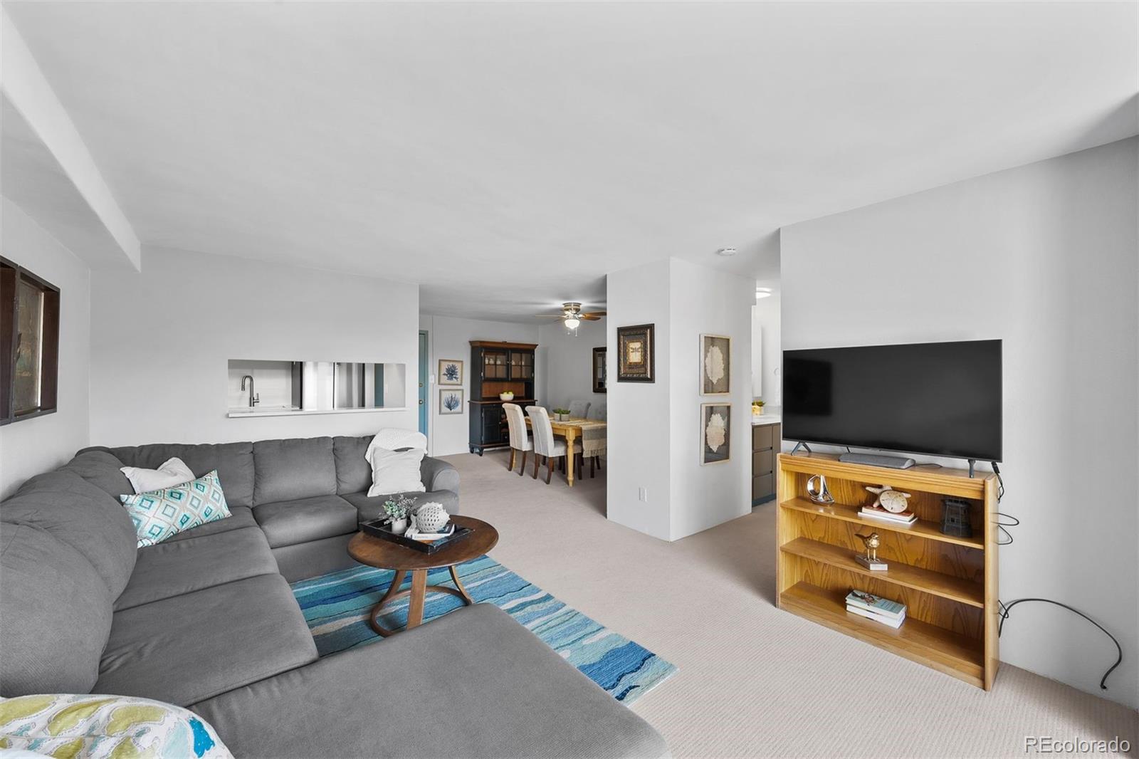 2 Adams Street Unit: 806