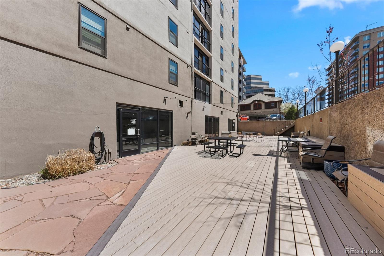 2 Adams Street Unit: 806