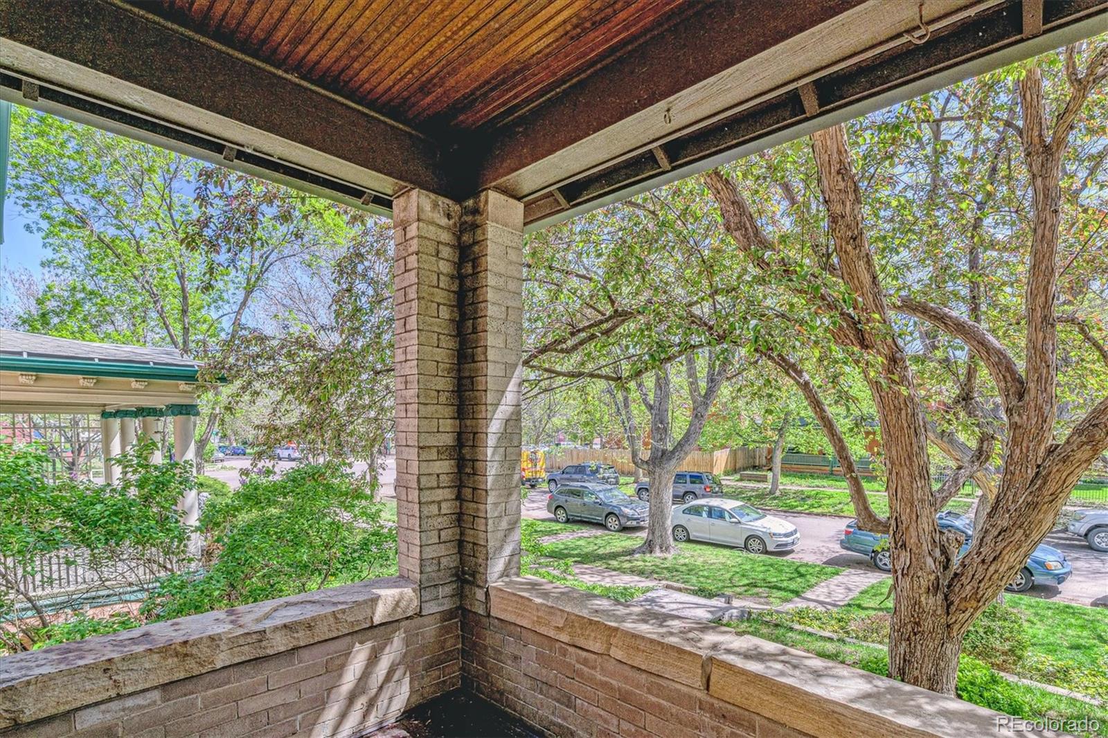 1663 Vine Street