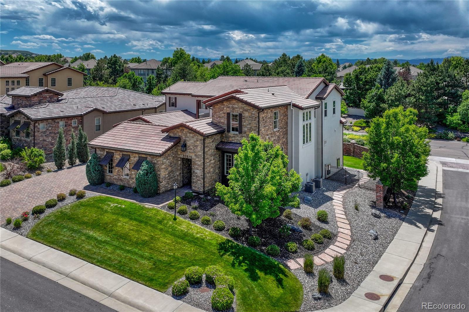 9343 Vista Hill Lane