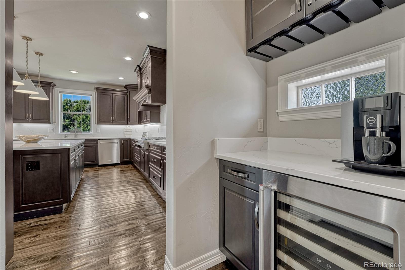 9343 Vista Hill Lane