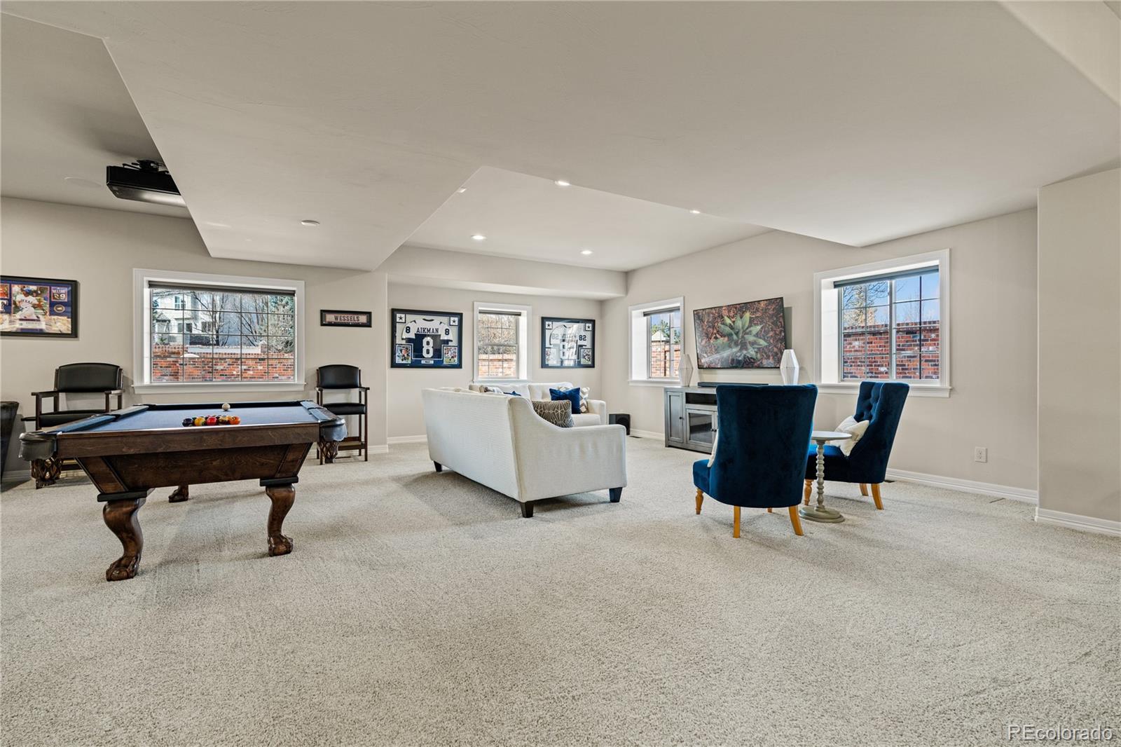 9343 Vista Hill Lane