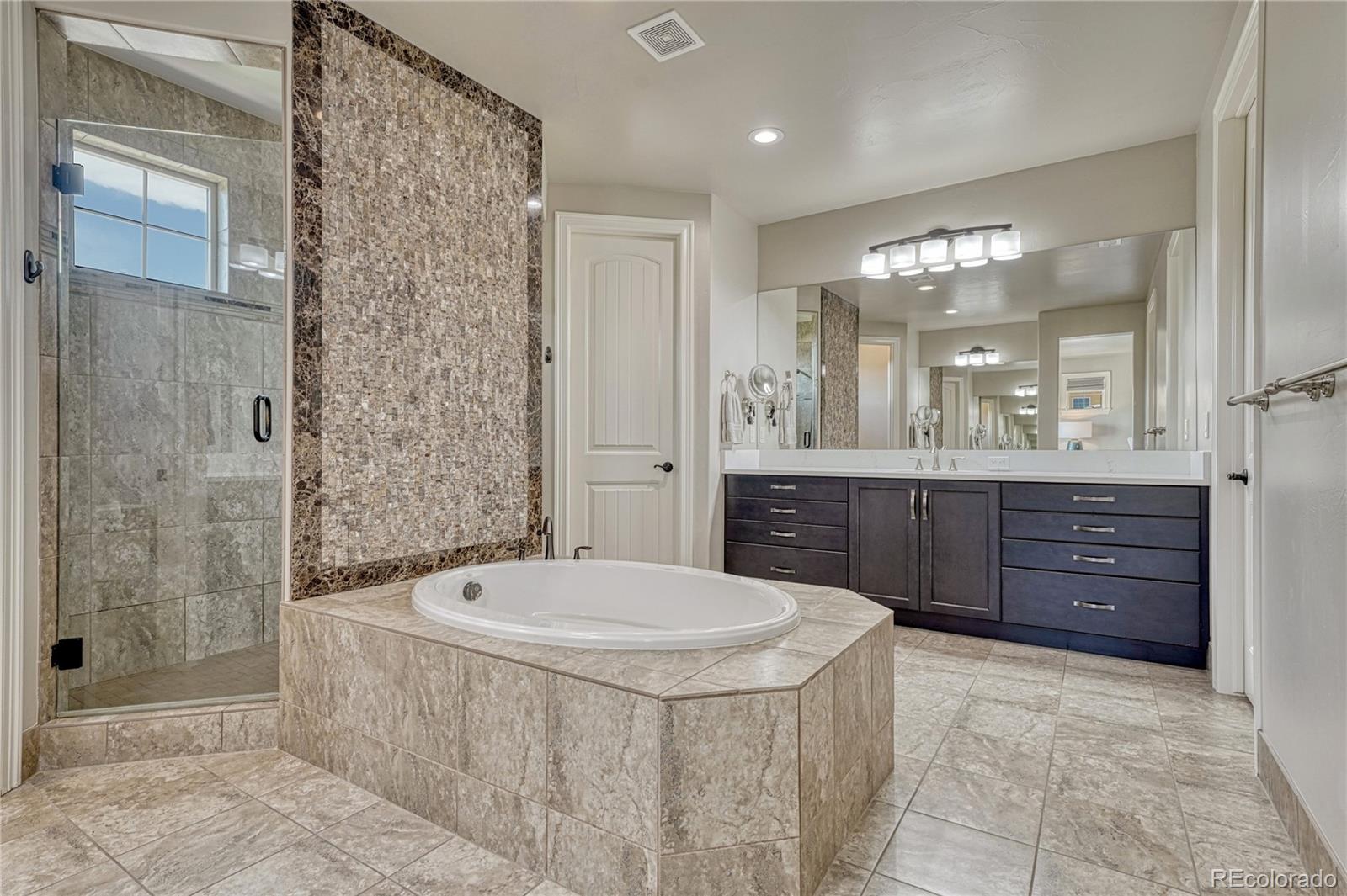 9343 Vista Hill Lane