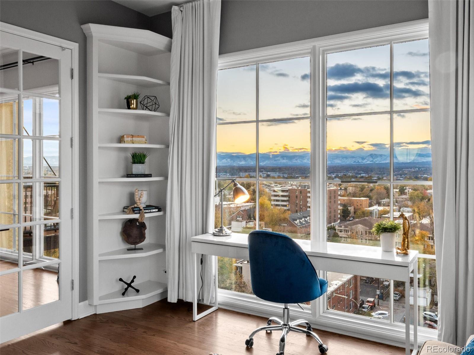 25 N Downing Street Unit: 1-1004