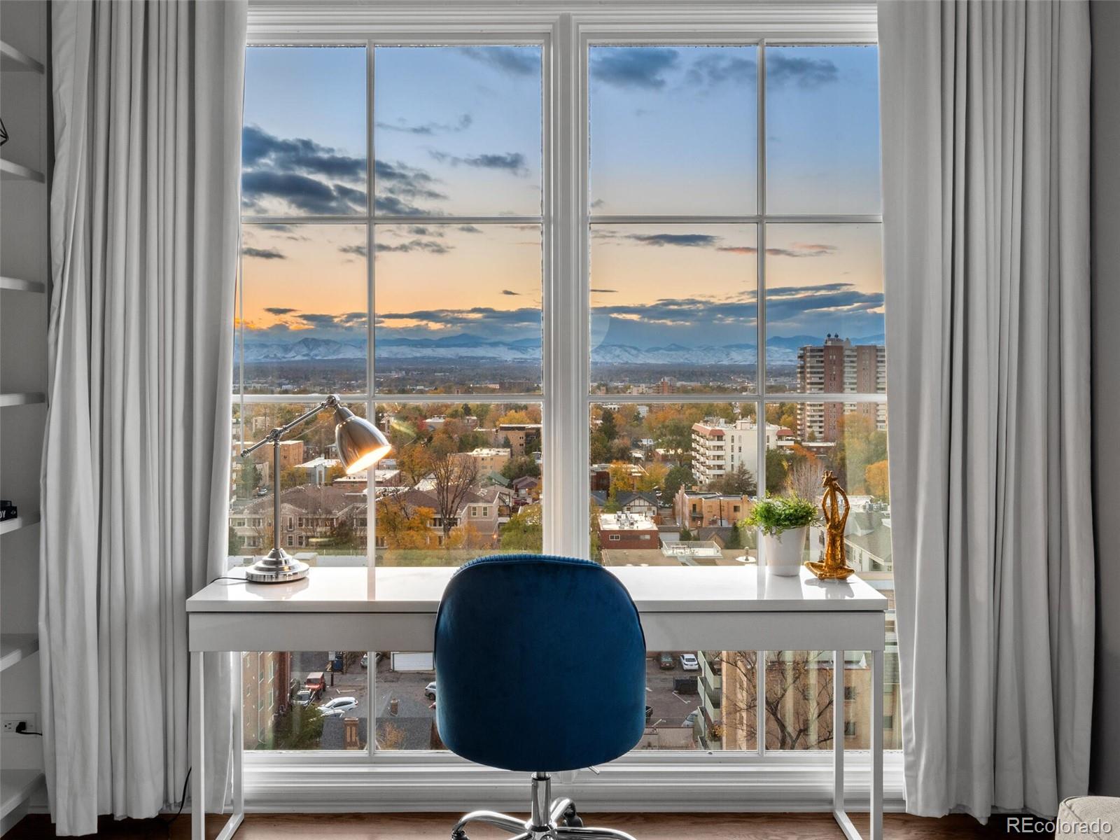 25 N Downing Street Unit: 1-1004