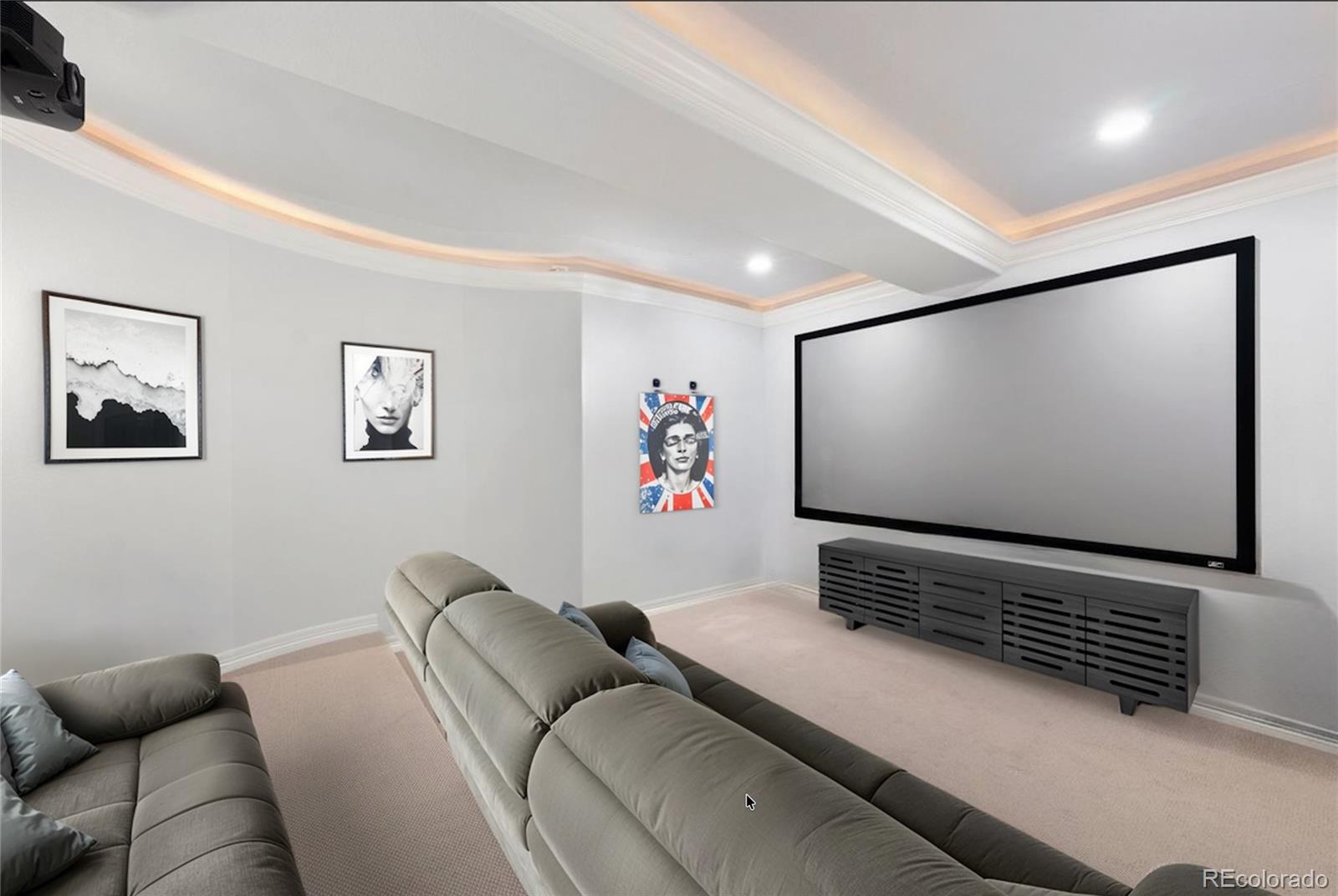 13901 Pinehurst Circle