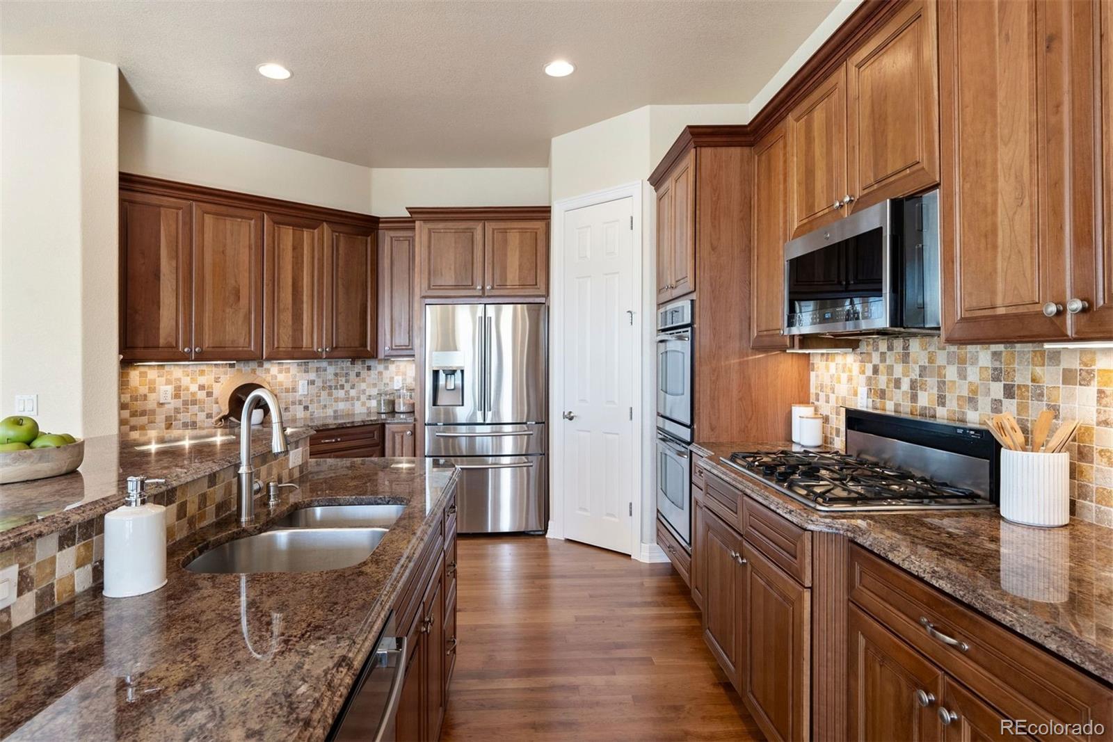 13901 Pinehurst Circle