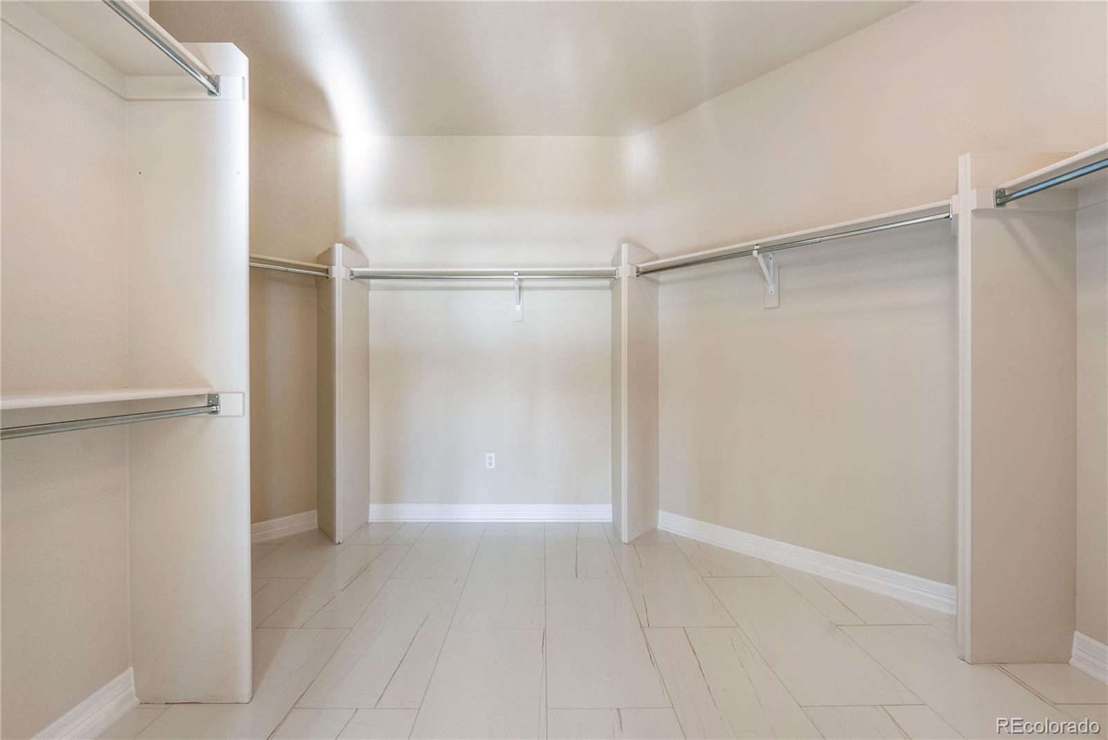 13901 Pinehurst Circle