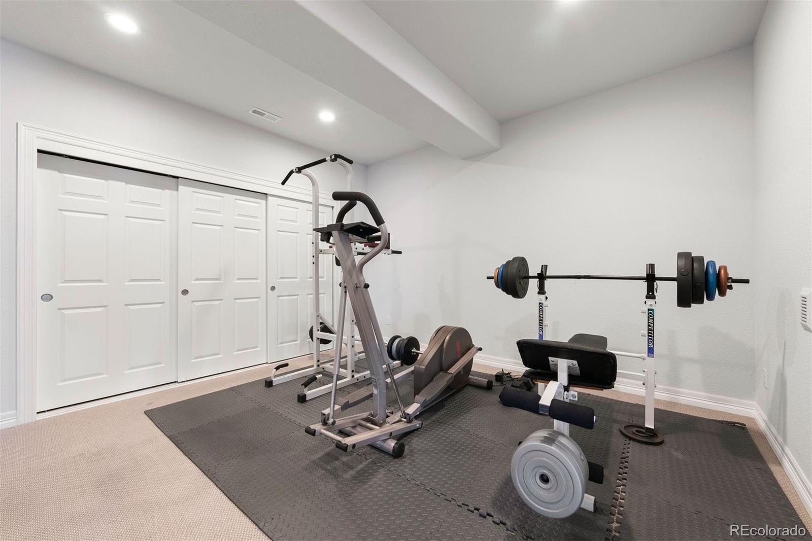 13901 Pinehurst Circle