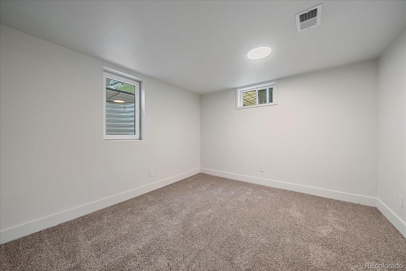 2820 S Pennsylvania Street