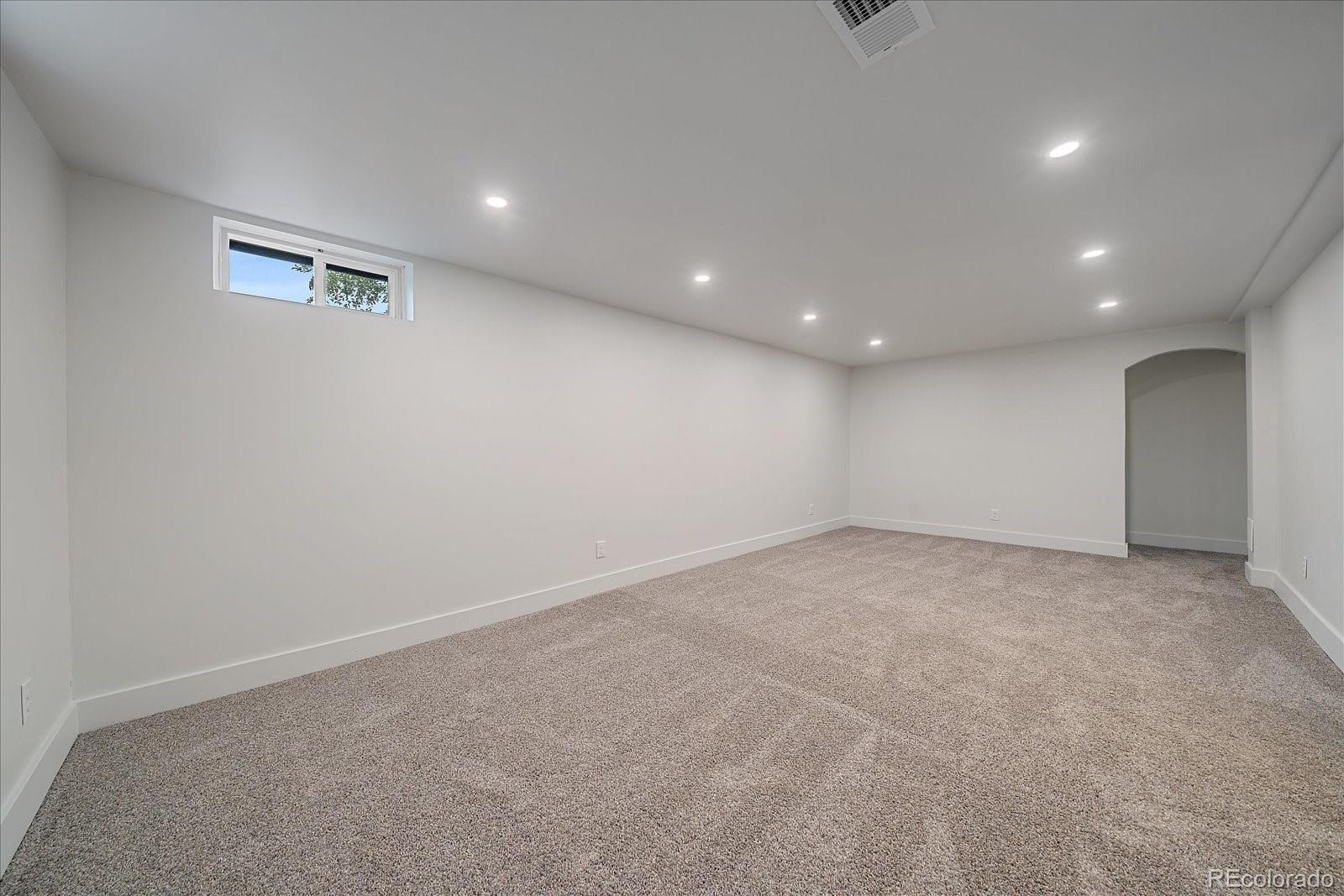 2820 S Pennsylvania Street