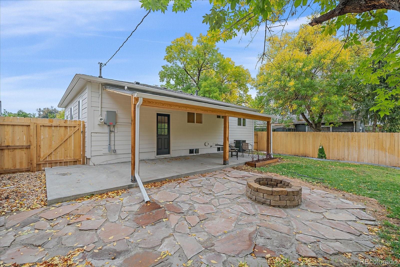 2820 S Pennsylvania Street