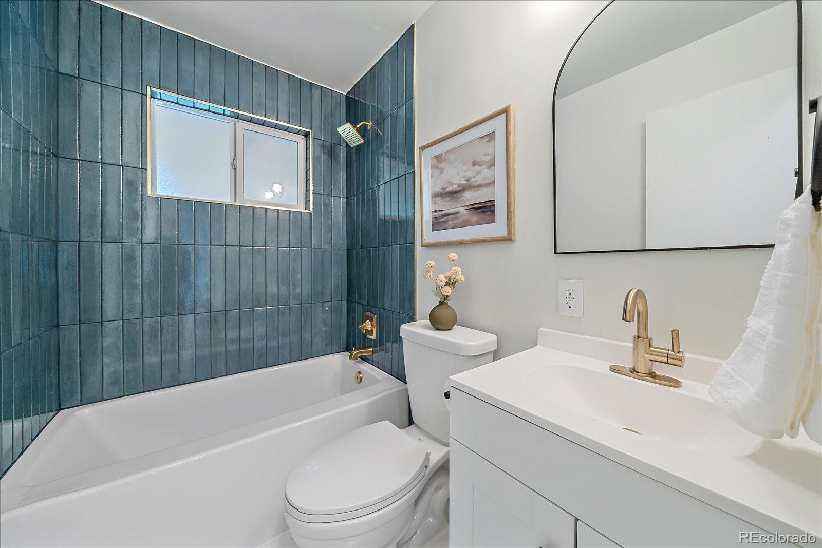 2820 S Pennsylvania Street