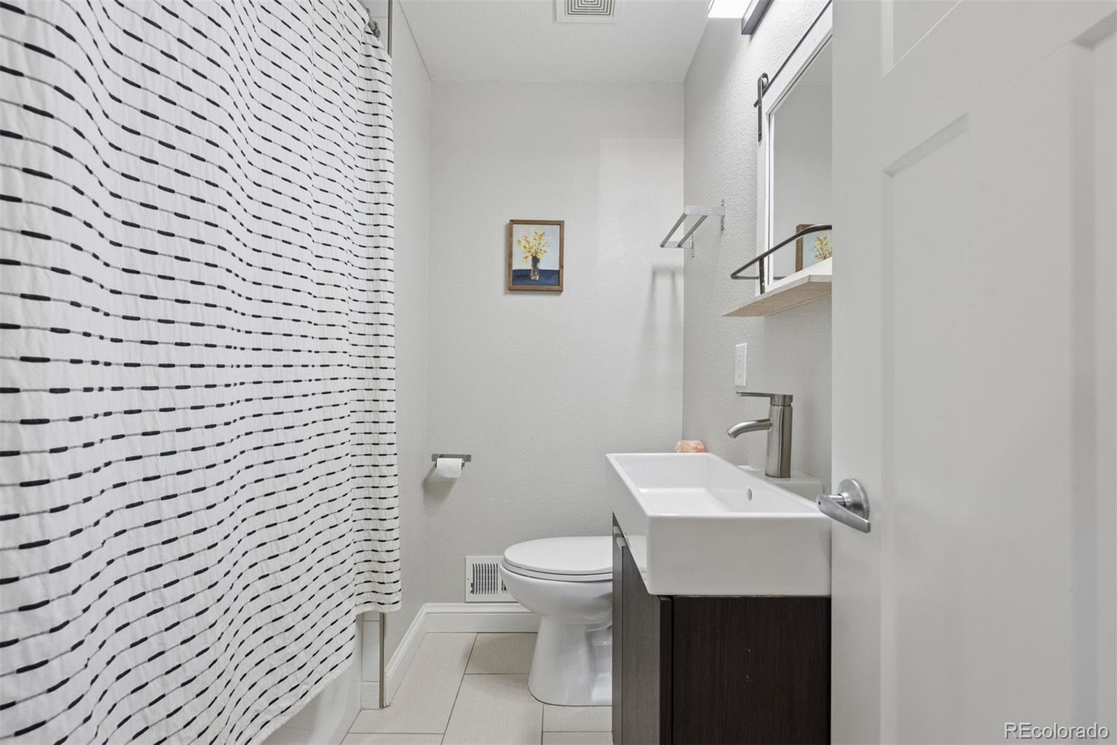 5236 E Atlantic Place