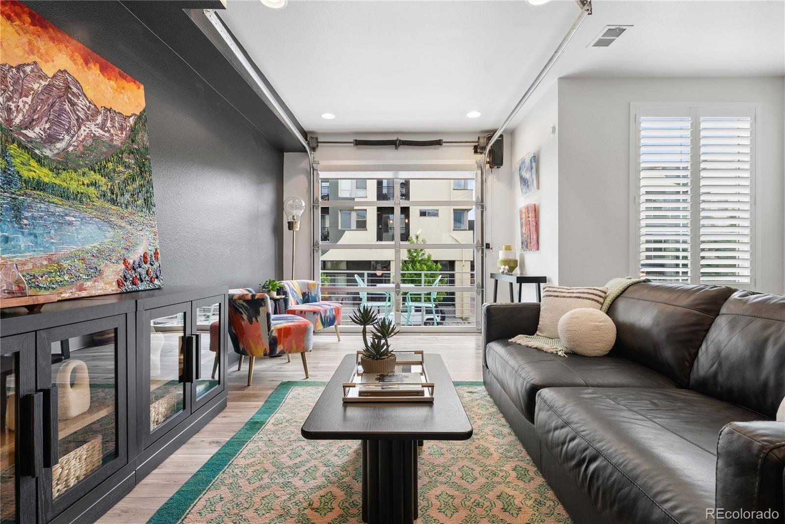 3855 E Cedar Avenue Unit: 206