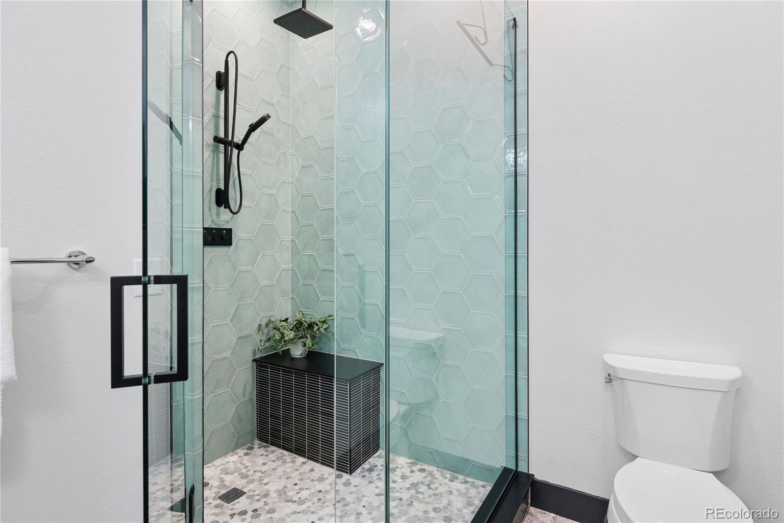 3855 E Cedar Avenue Unit: 206