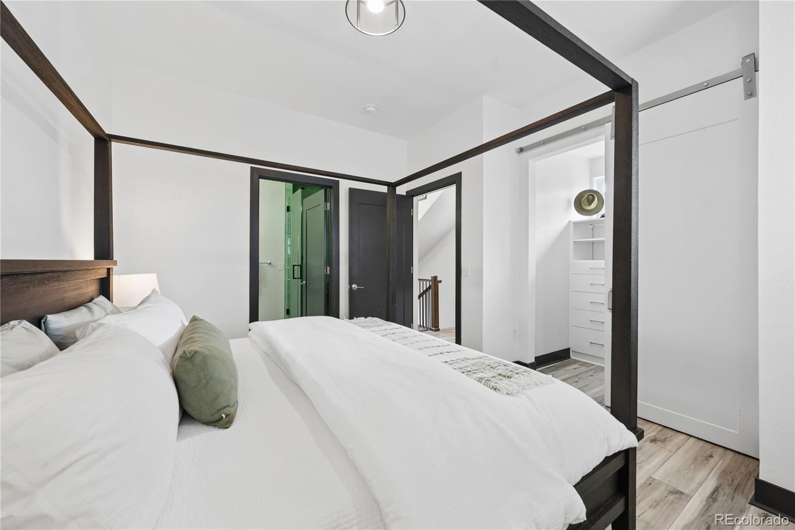 3855 E Cedar Avenue Unit: 206