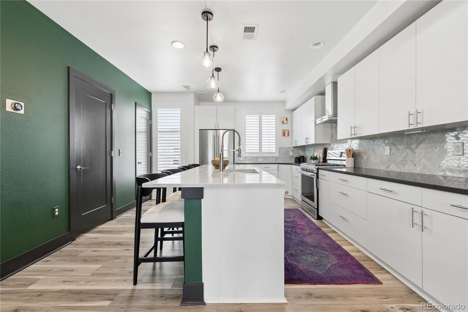 3855 E Cedar Avenue Unit: 206