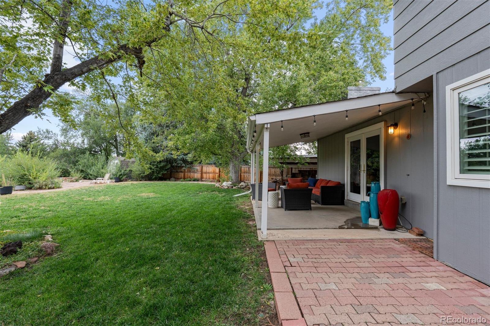 4424 E Maplewood Avenue