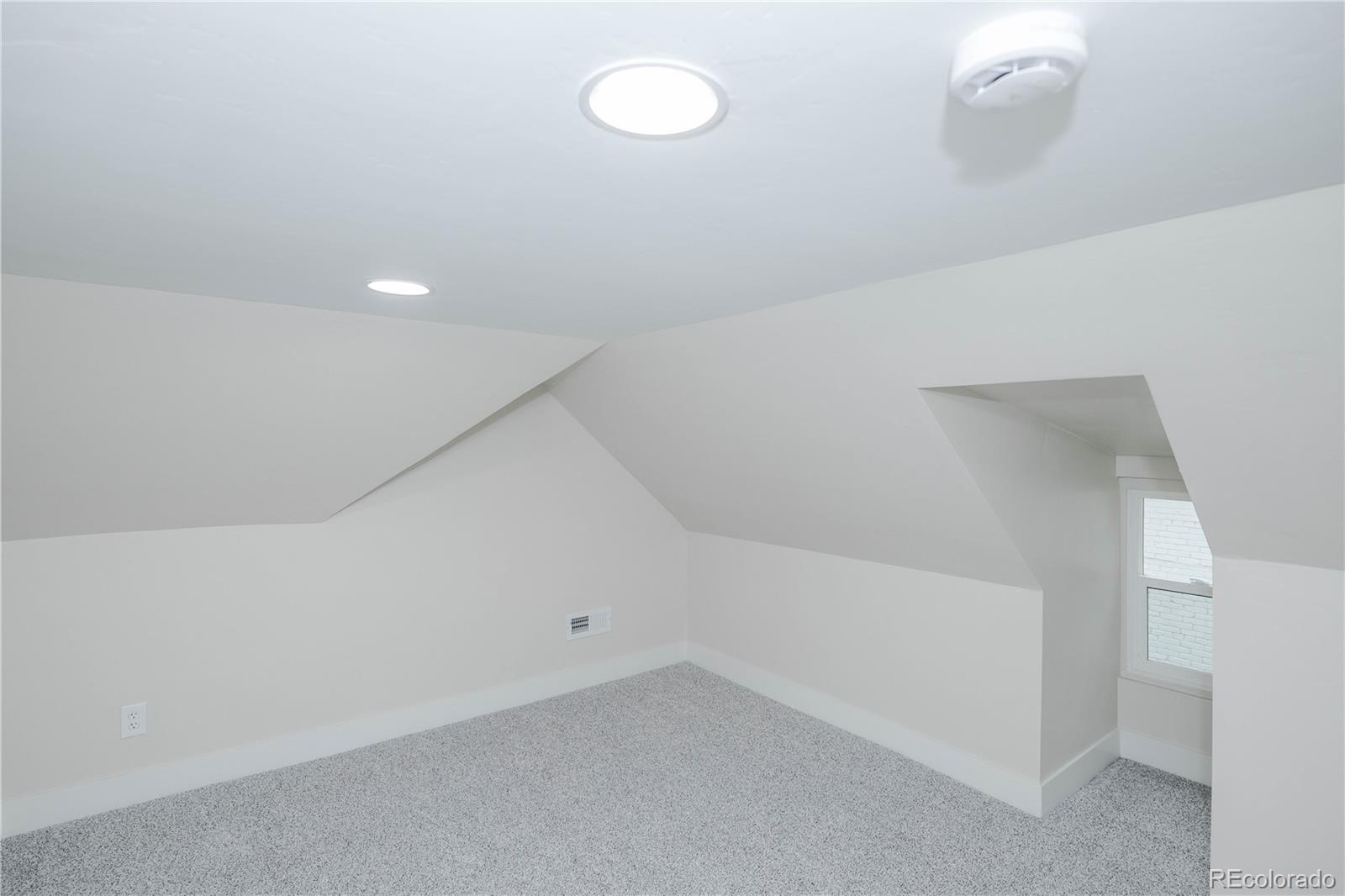 127 Galapago Street