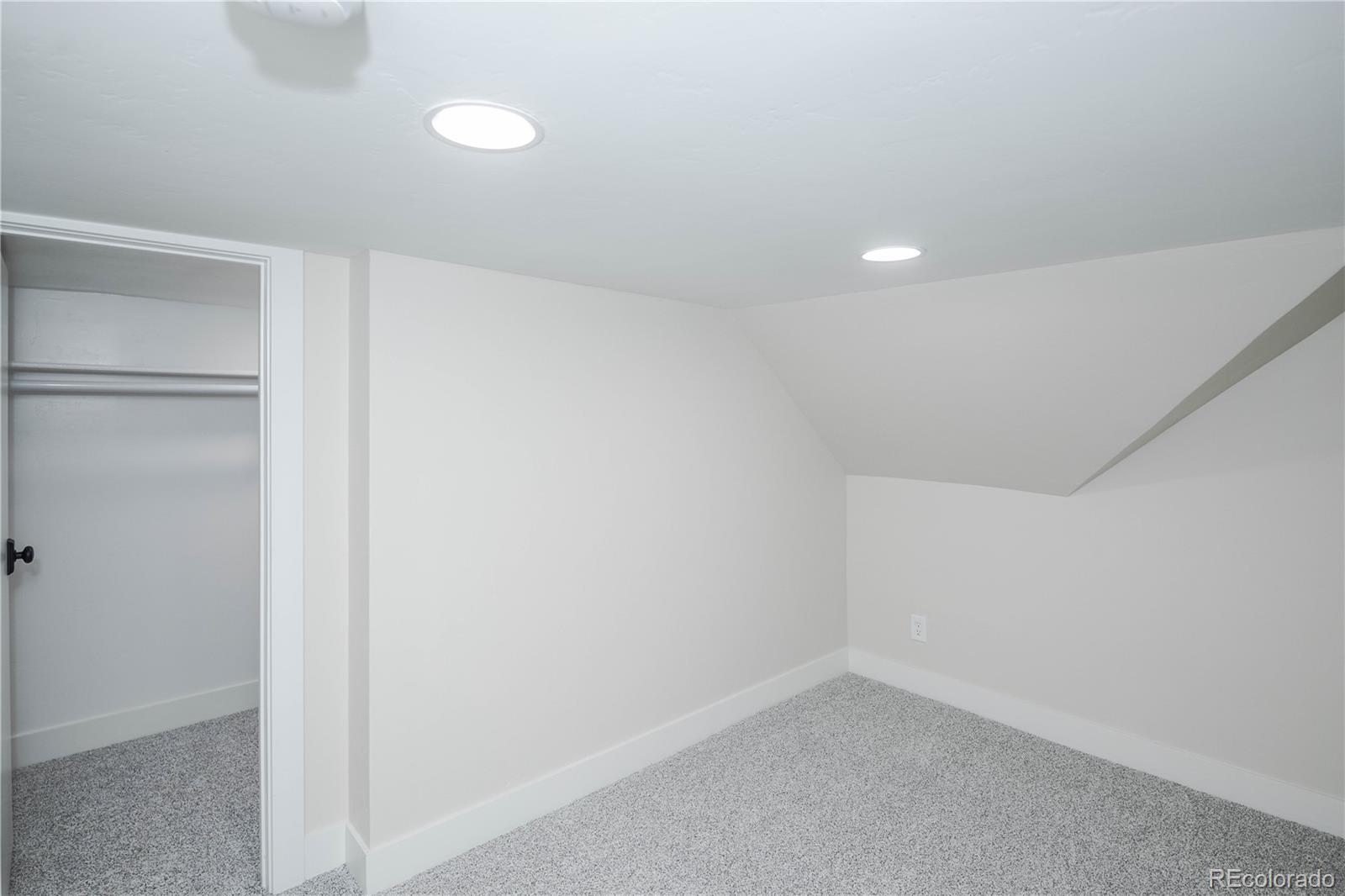 127 Galapago Street
