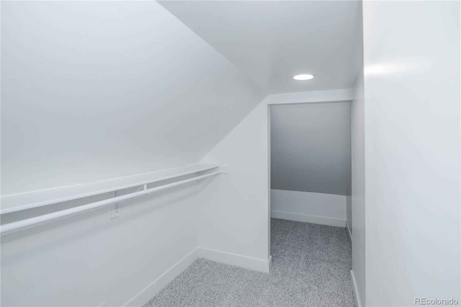127 Galapago Street