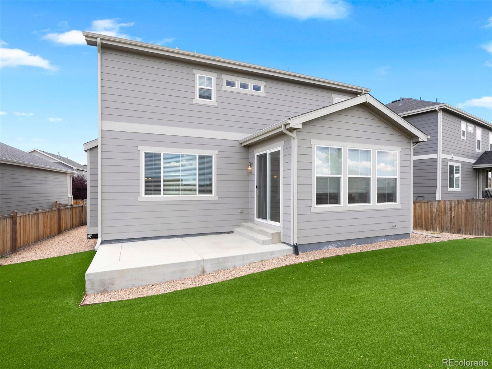 921 White Leaf Circle