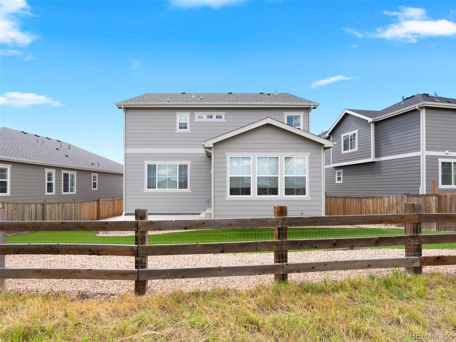 921 White Leaf Circle